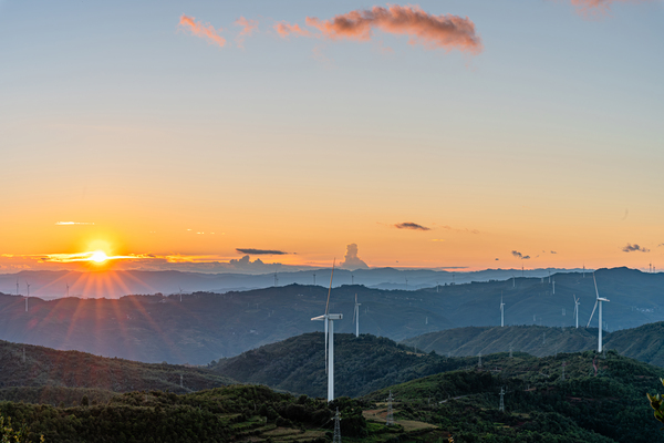 风向阳生（918.com水电开发公司 顾轩）.jpg